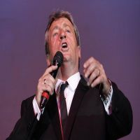 Joe Longthorne Tribute at Elland WMC