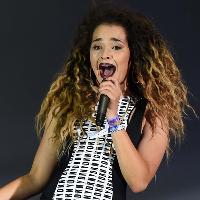 Ella Eyre at Queen's University Student Union